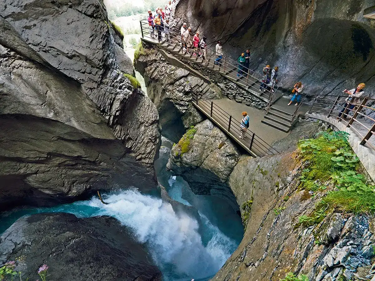 lauterbrunnen trummelbachfalle